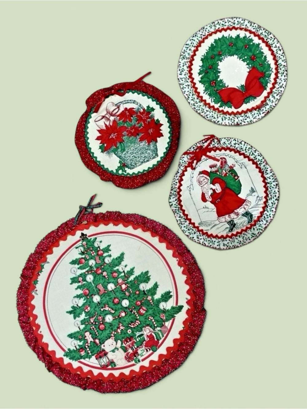 Lot of 4 Handmade Christmas Quilted Embroidery Wood Hoop Wall Hanging 8" & 14"